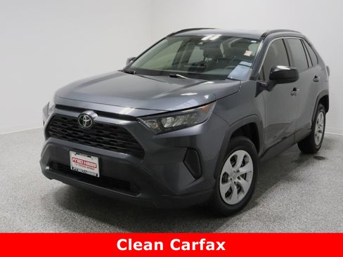 Used 2019 Toyota RAV4 LE image 2