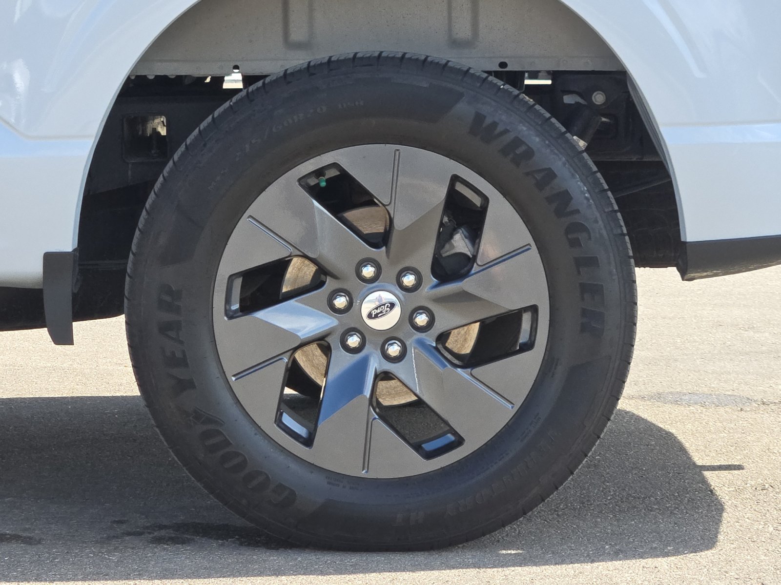 Used 2025 Ford F150 STX w/ Equipment Group 200A RWD image 22