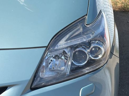 Used 2015 Toyota Prius Five FWD image 14