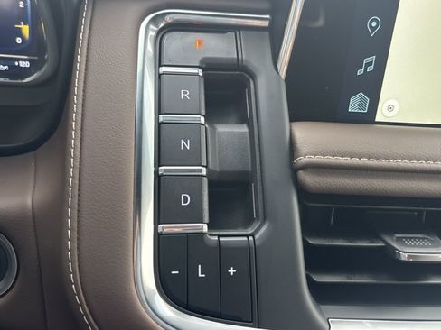 Used 2024 Chevrolet Tahoe High Country w/ Max Trailering Package AWD/4WD image 34