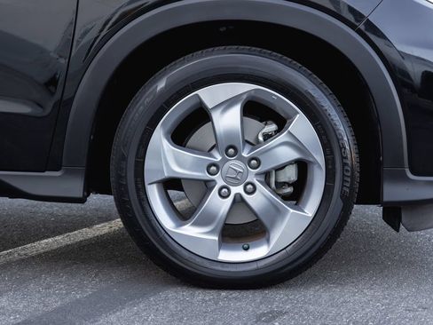 Used 2019 Honda HR-V LX image 4