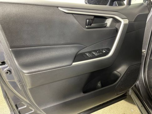 Certified 2021 Toyota RAV4 LE image 17