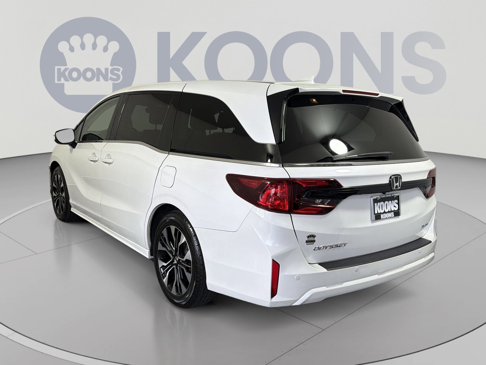 Used 2025 Honda Odyssey Elite image 4