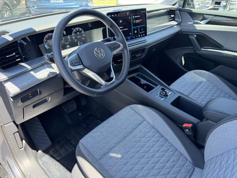 Used 2026 Volkswagen Tiguan S FWD image 17