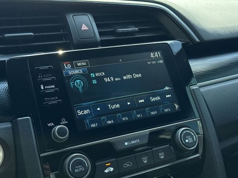 Used 2021 Honda Civic Sport image 18