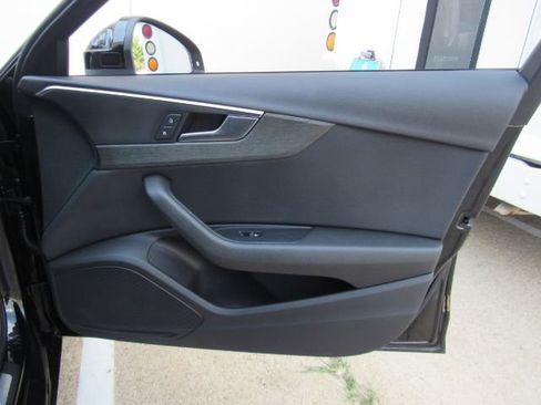 Used 2019 Audi A4 2.0T Premium w/ Convenience Package image 21