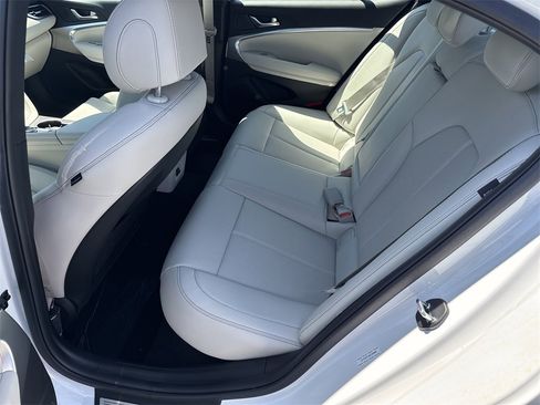New 2025 Genesis G70 2.5T image 20