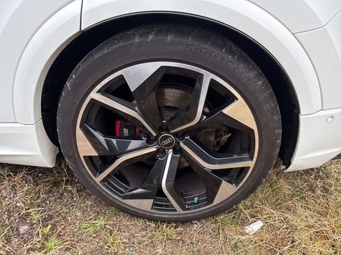 Used 2024 Audi RS Q8 image 5