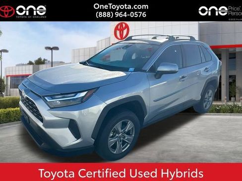 Certified 2022 Toyota RAV4 XLE w/ Convenience Package image 1