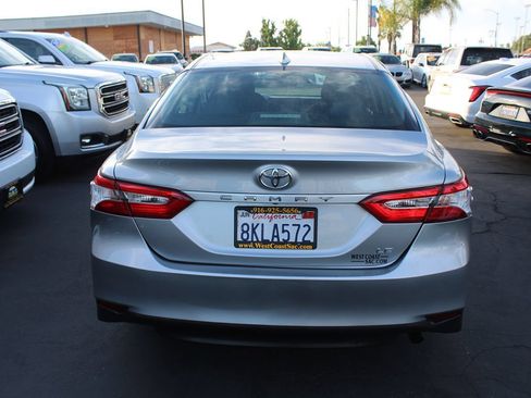 Used 2019 Toyota Camry LE w/ Carpet Mat Package FWD image 6