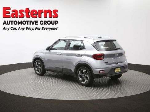 Used 2025 Hyundai Venue SEL FWD image 64