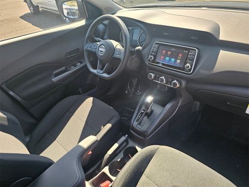 New 2025 Nissan Kicks Play S image 28