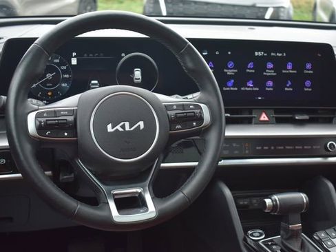 Certified 2024 Kia Sportage SX AWD/4WD image 23