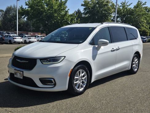 Used 2022 Chrysler Pacifica Touring-L FWD image 20