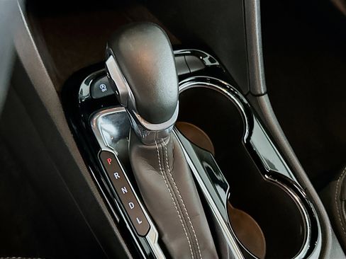 Used 2024 Buick Encore GX Sport Touring image 23