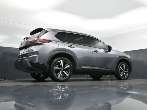 Used 2024 Nissan Rogue SL w/ SL Premium Package image 43