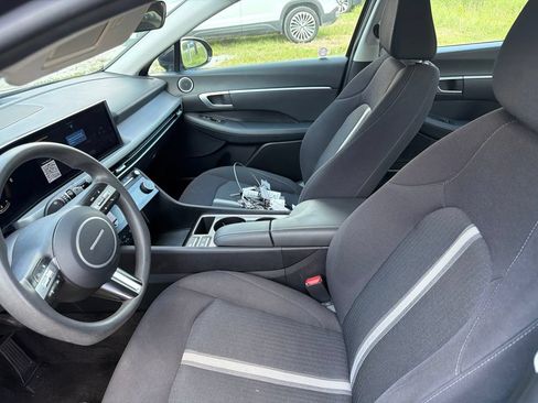 Used 2025 Hyundai Sonata SEL FWD image 3