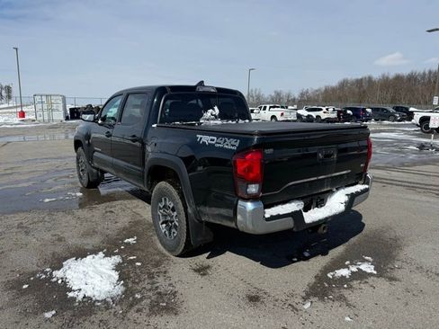 Used 2019 Toyota Tacoma TRD Off-Road image 8