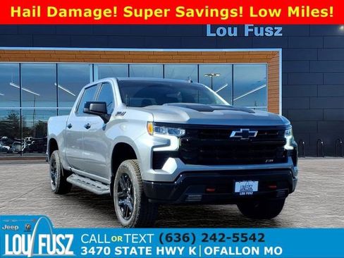 Used 2025 Chevrolet Silverado 1500 LT Trail Boss w/ Convenience Package II AWD/4WD image 1