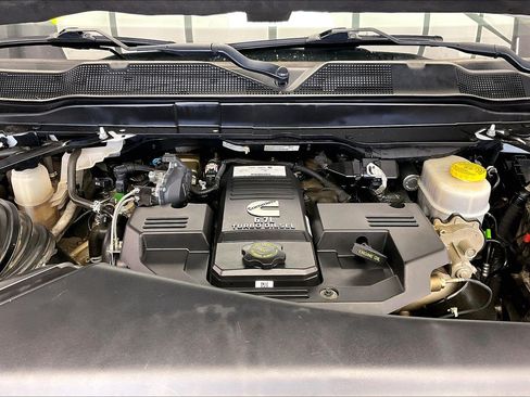 Used 2020 RAM 2500 Big Horn AWD/4WD image 9
