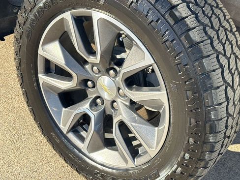 Used 2020 Chevrolet Silverado 1500 LT w/ Texas Edition image 10