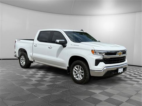 Used 2023 Chevrolet Silverado 1500 LT AWD/4WD image 7