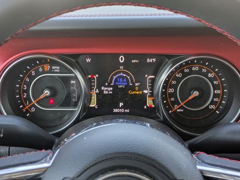 Used 2023 Jeep Gladiator Rubicon w/ LED Lighting Group AWD/4WD image 33