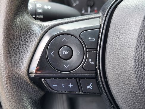 Used 2020 Toyota Corolla LE FWD image 22
