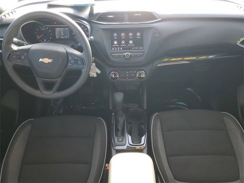 Used 2021 Chevrolet TrailBlazer LS image 14