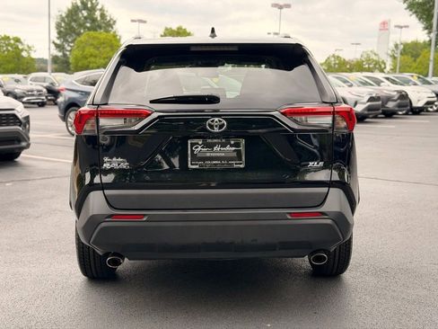Used 2024 Toyota RAV4 XLE FWD image 11