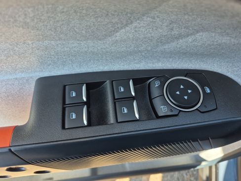Used 2024 Ford Maverick XLT w/ XLT Luxury Package FWD image 15