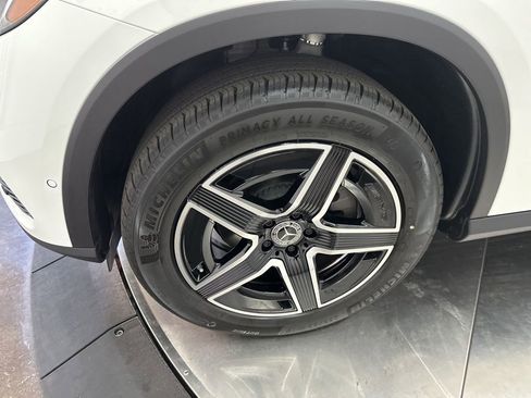 New 2026 Mercedes-Benz GLC 300 image 32