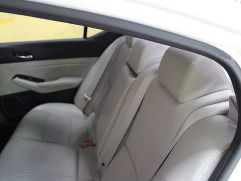 Used 2020 Nissan Altima 2.5 Platinum AWD/4WD image 9