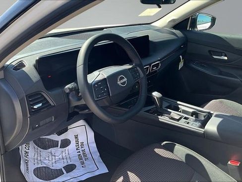 New 2026 Nissan Sentra SR image 7