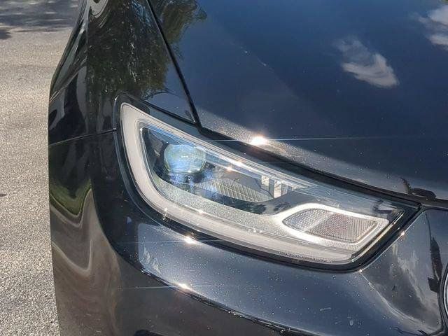 Certified 2025 Chrysler Pacifica Select FWD image 10