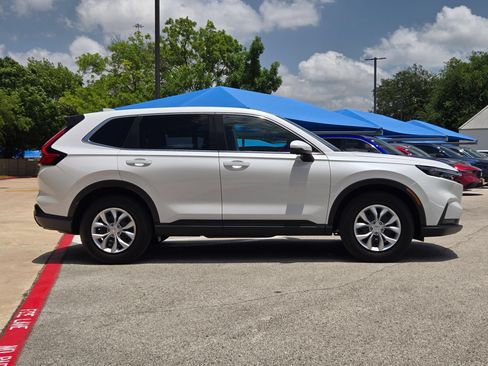 Used 2026 Honda CR-V LX image 2