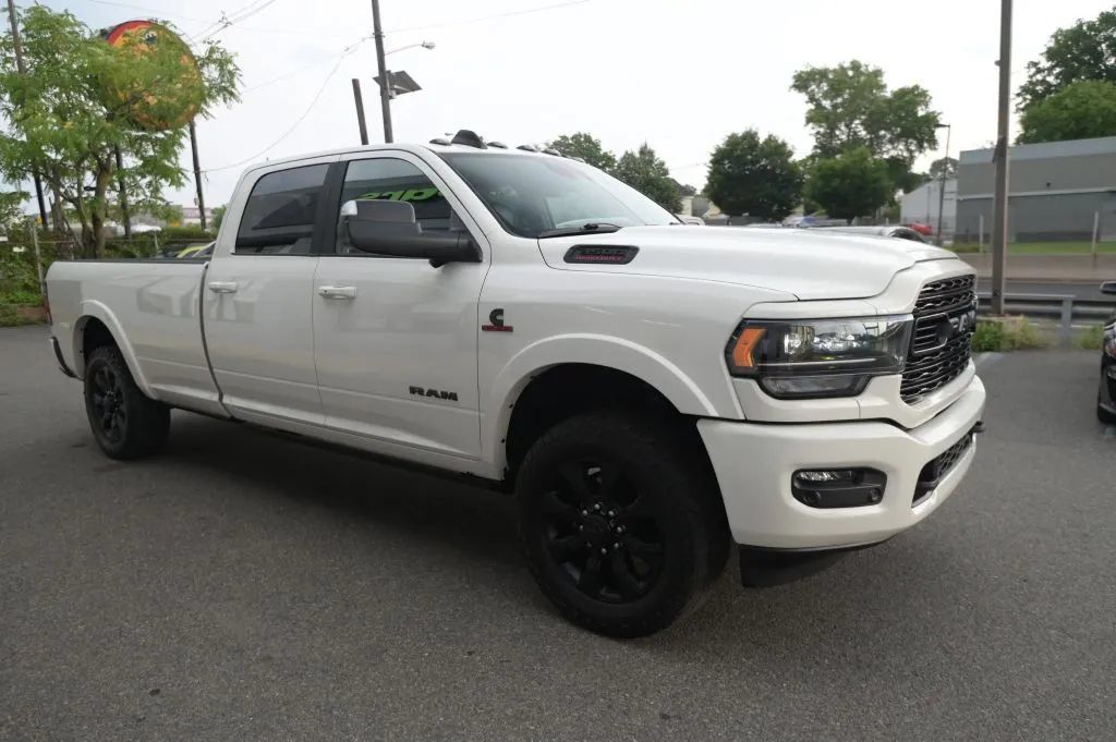 Used 2022 RAM 3500 Limited AWD/4WD image 7