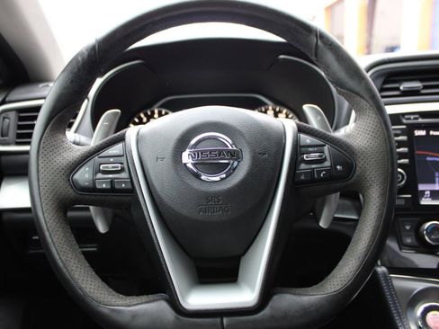 Used 2017 Nissan Maxima SR w/ Midnight Edition FWD image 18