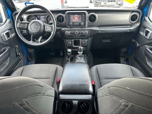 Used 2021 Jeep Gladiator Sport image 9