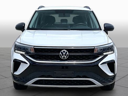 Used 2022 Volkswagen Taos S FWD image 4