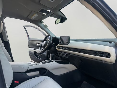 Used 2024 Honda HR-V LX image 11