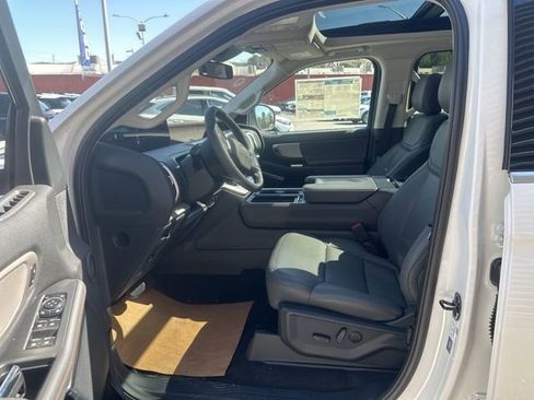 New 2025 Ford Expedition Active RWD image 16