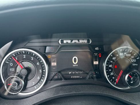 Used 2021 RAM 1500 Laramie image 8