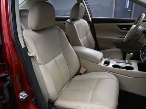 Used 2017 Nissan Altima 2.5 SL w/ 2.5 Technology Package image 15