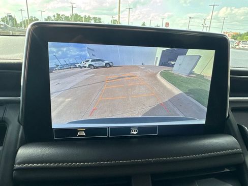 Used 2021 GMC Yukon XL SLT RWD image 16