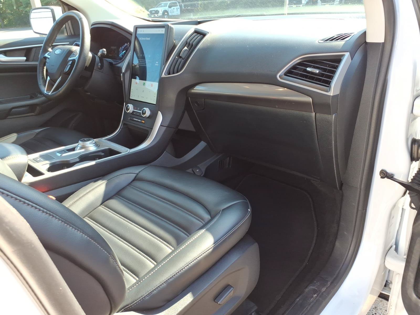 Used 2024 Ford Edge SEL AWD/4WD image 9