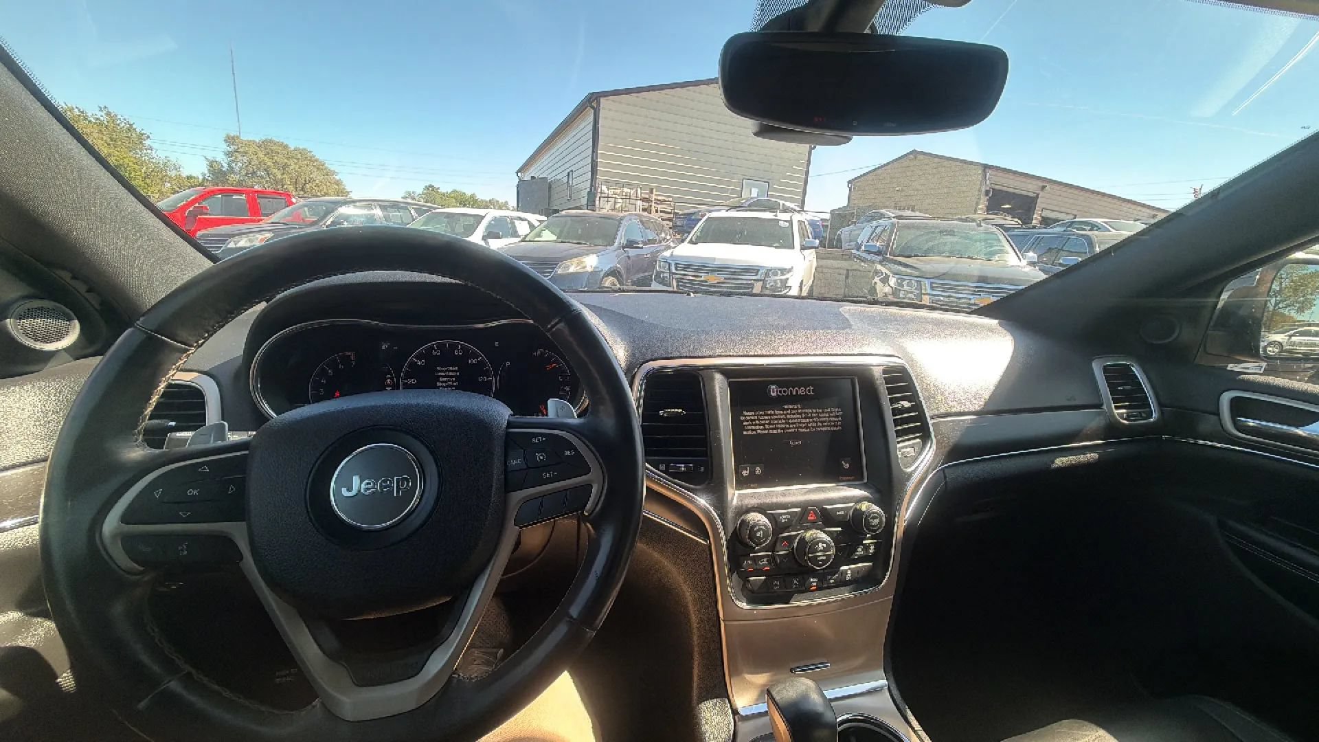 Used 2017 Jeep Grand Cherokee Limited AWD/4WD image 8