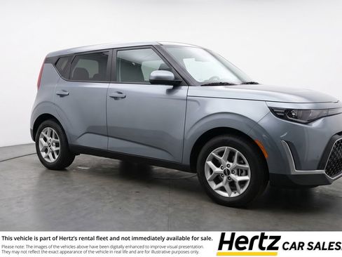 Used 2025 Kia Soul LX w/ LX Technology Package FWD image 1