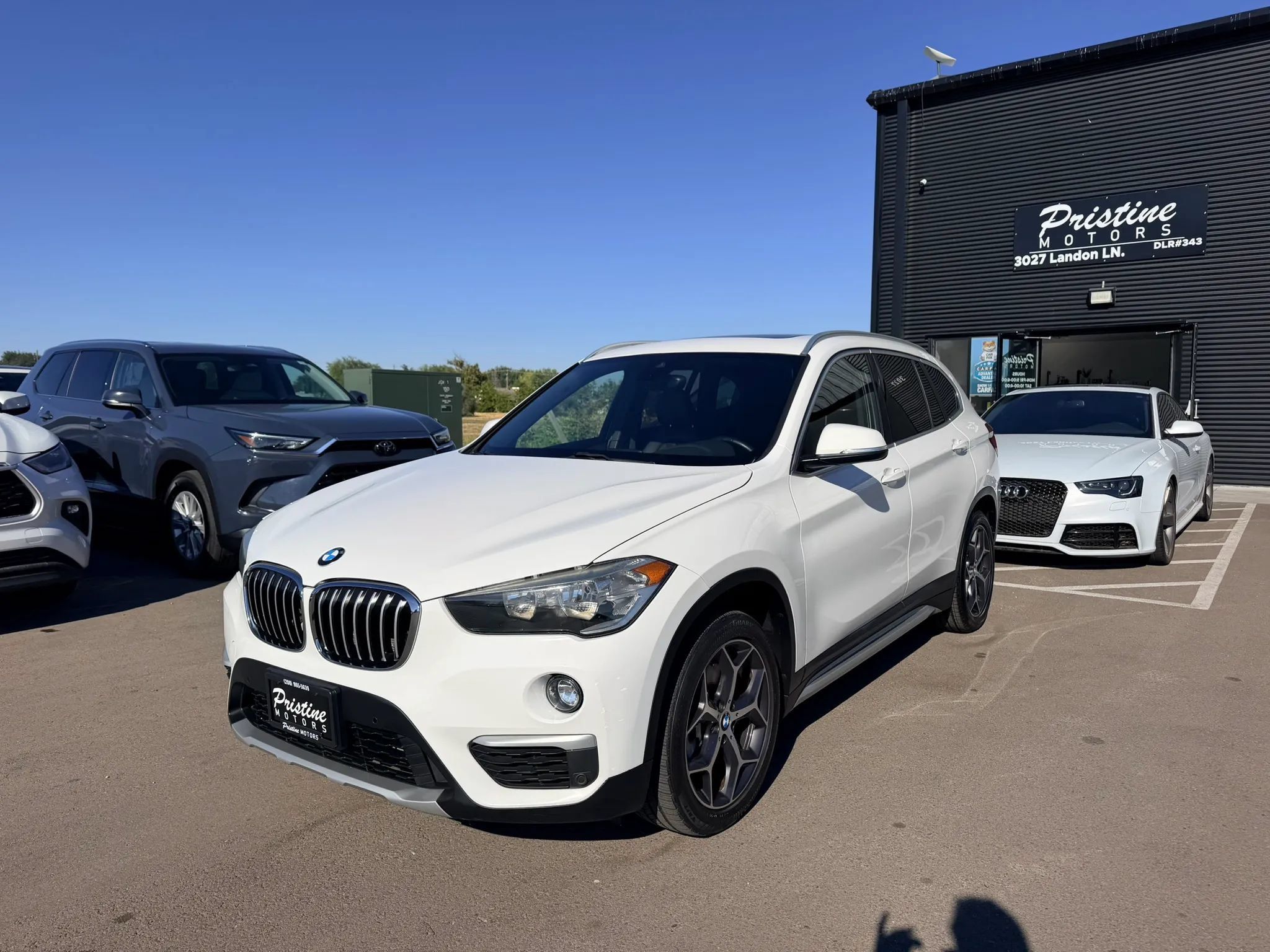 Used 2019 BMW X1 xDrive28i w/ Convenience Package AWD/4WD image 1