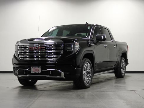 Used 2026 GMC Sierra 1500 Denali w/ Denali Reserve Package AWD/4WD image 8